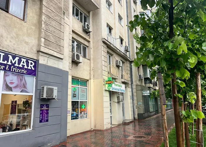 Апартаменти Riverside View